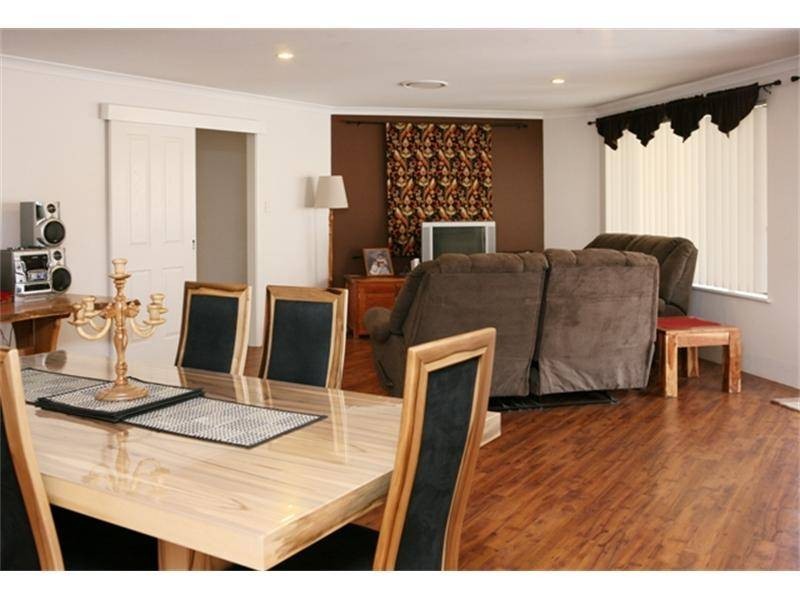 18 Dove Place, Wandina WA 6530