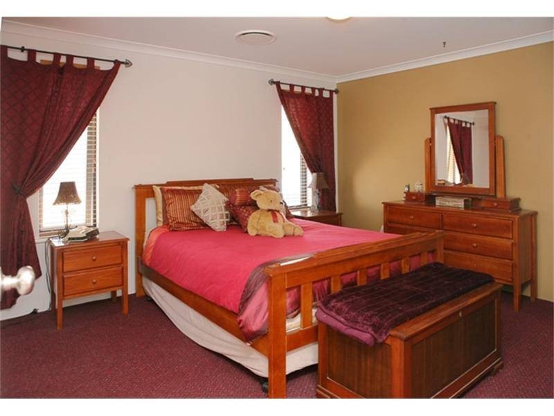 18 Dove Place, Wandina WA 6530