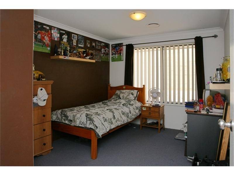 18 Dove Place, Wandina WA 6530