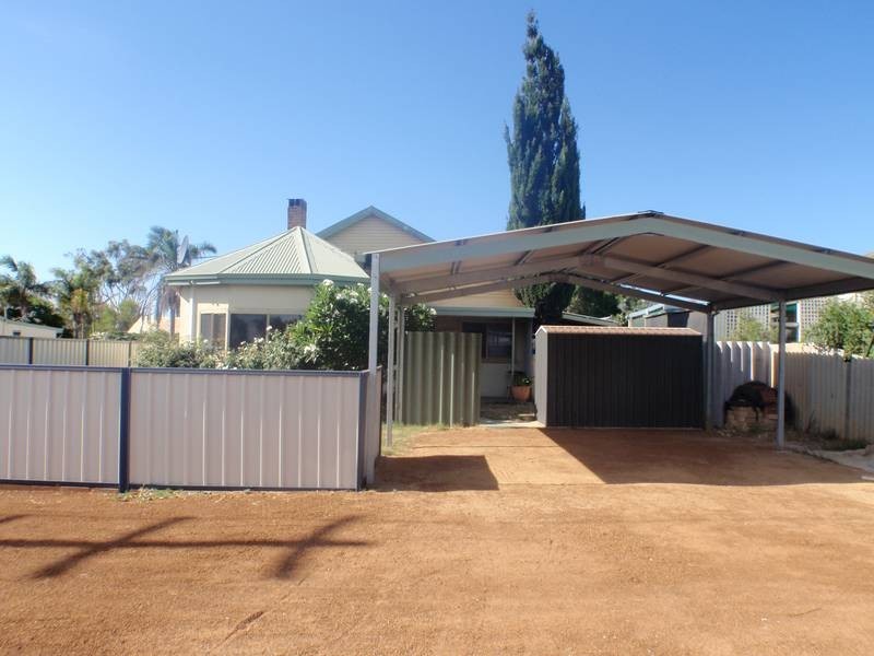 224 Seventh Street, Wonthella WA 6530