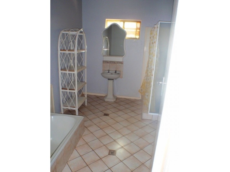 224 Seventh Street, Wonthella WA 6530