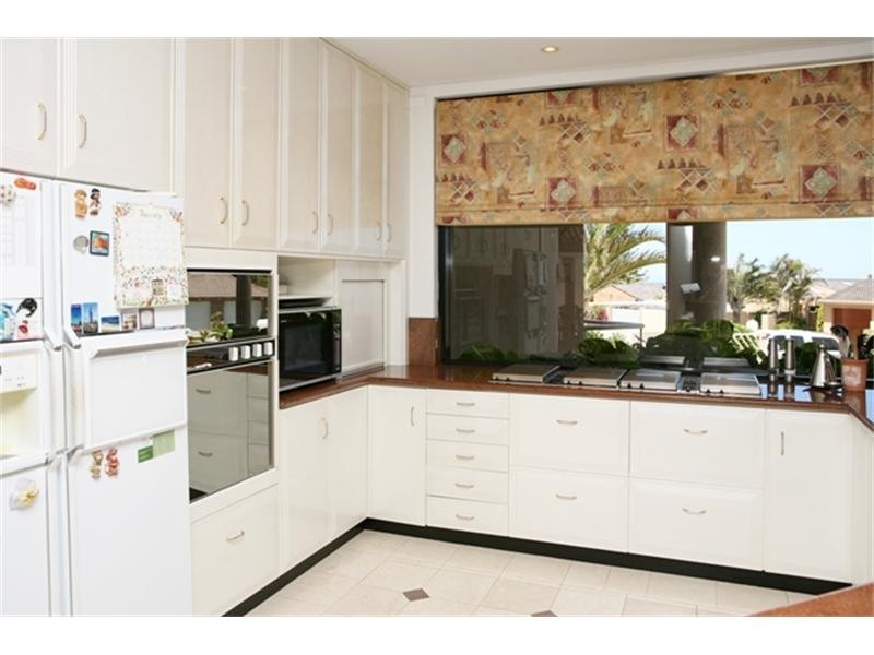 8 Eastcott Way, Tarcoola Beach WA 6530