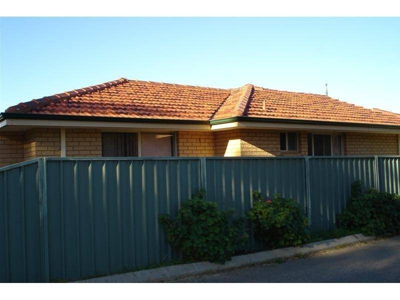 1/1 Levett Road, Walkaway WA 6528