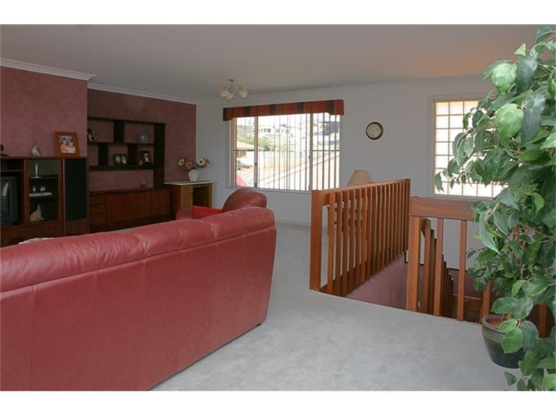 11 Blackburn Crescent, Tarcoola Beach WA 6530