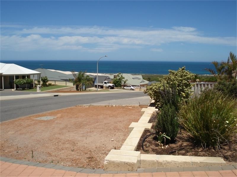 61 Bellimos Drive, Wandina WA 6530