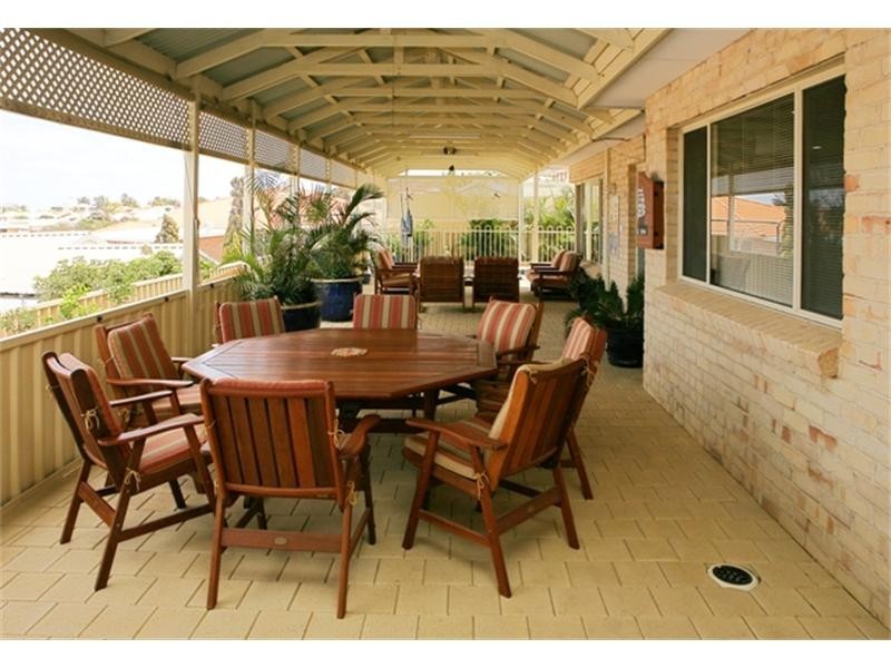 5 Bellimos Drive, Wandina WA 6530