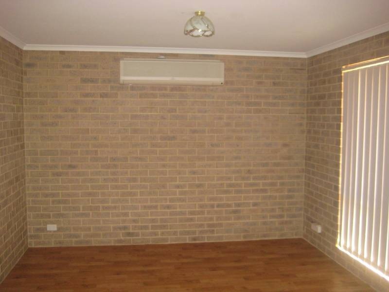 33 Kultown Drive, Waggrakine WA 6530