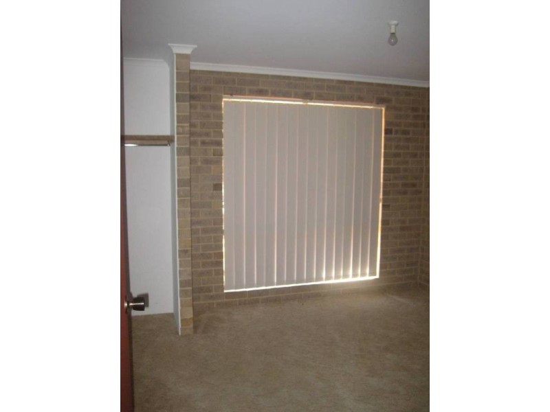 33 Kultown Drive, Waggrakine WA 6530