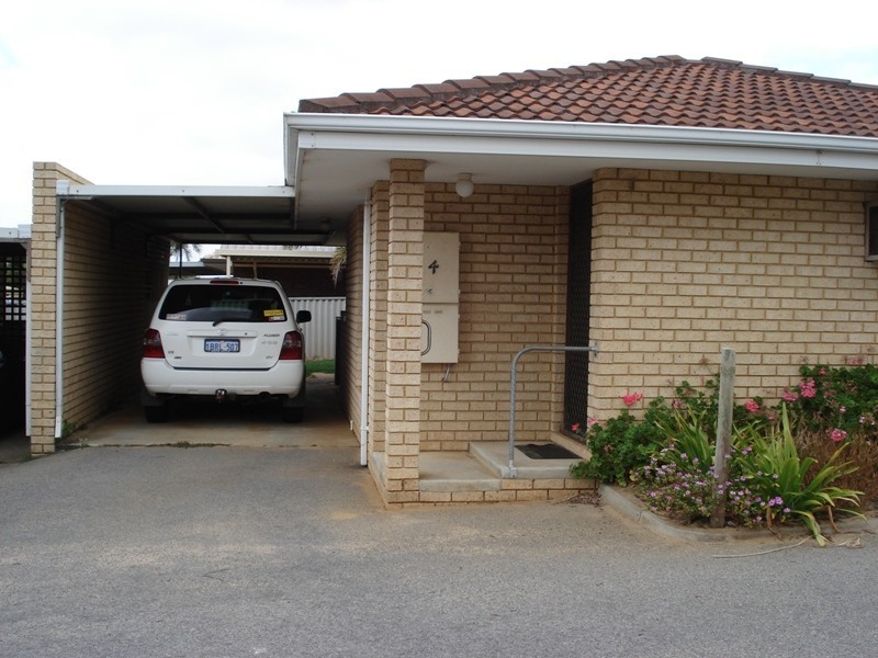 4/39 Assen Street, Utakarra WA 6530