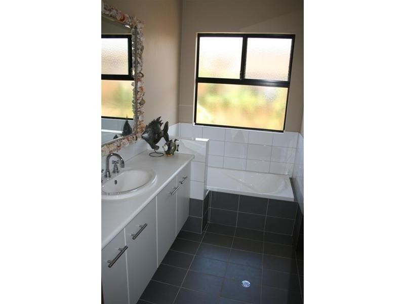 21 Wallabi Drive, Wandina WA 6530