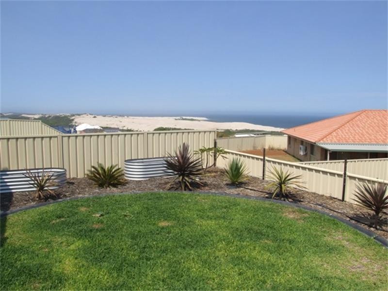 21 Wallabi Drive, Wandina WA 6530