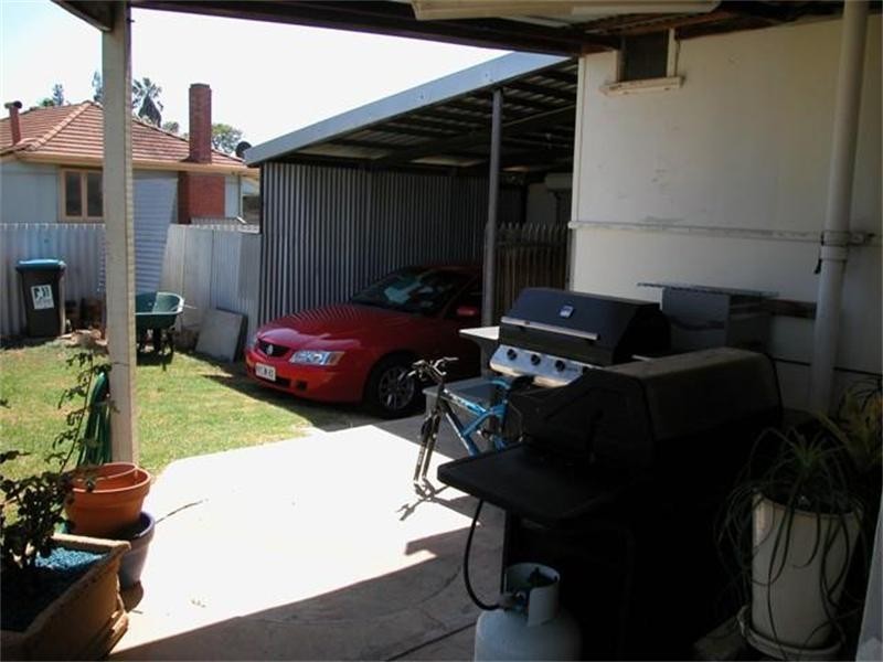 24 Cassia Street, Rangeway WA 6530