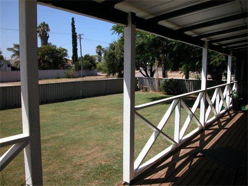 24 Cassia Street, Rangeway WA 6530