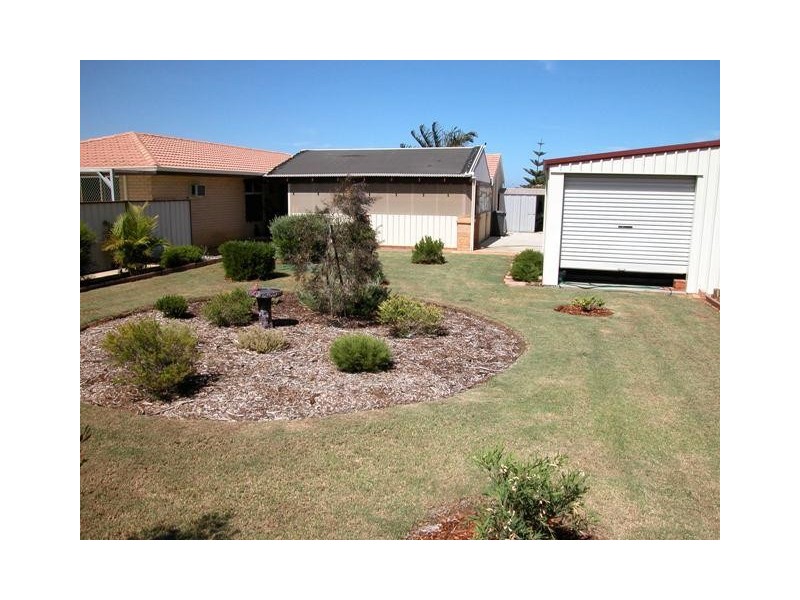 7 Mugana Crescent, Waggrakine WA 6530