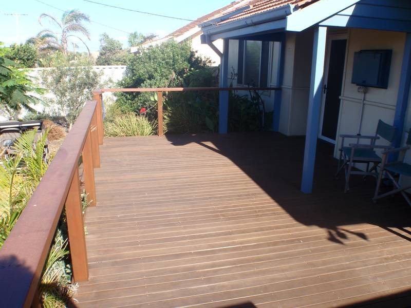 39 Whitfield Street, Beachlands WA 6530