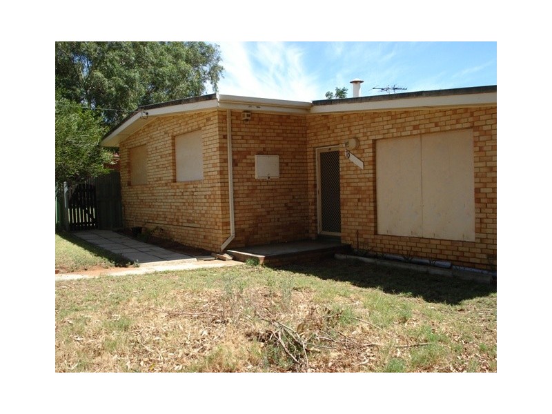 70 Kenny Crescent, Rangeway WA 6530