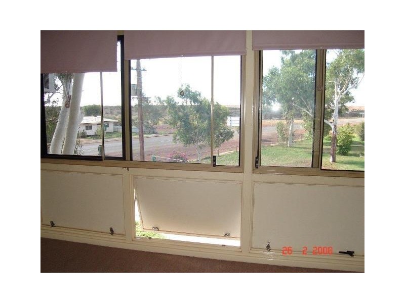 13 Main Street, Meekatharra WA 6642