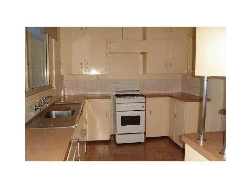 13 Main Street, Meekatharra WA 6642