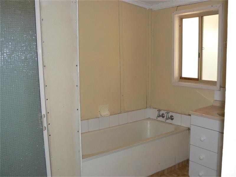 54 Watson Street, Mount Magnet WA 6638