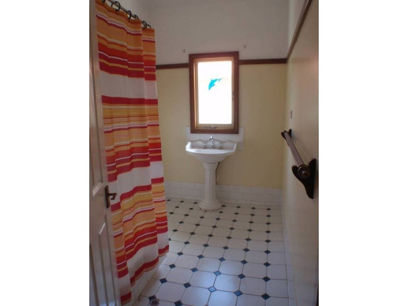 237 Fourth Street, Wonthella WA 6530