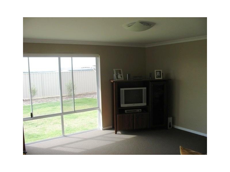 13 Piave Street, Wandina WA 6530