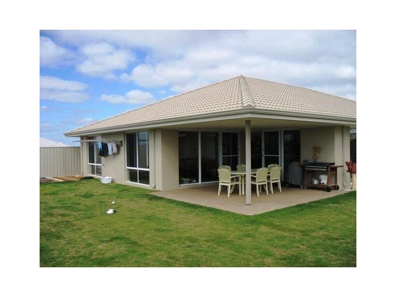 13 Piave Street, Wandina WA 6530