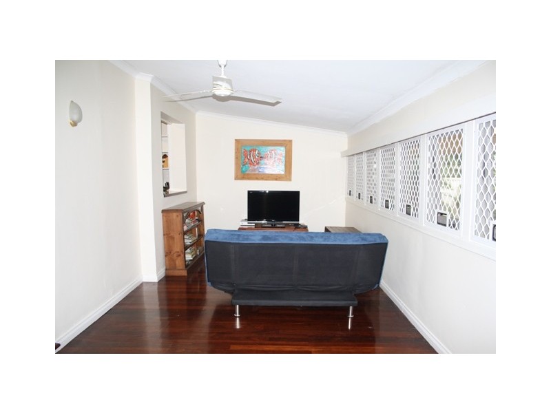 247 Third Street, Wonthella WA 6530