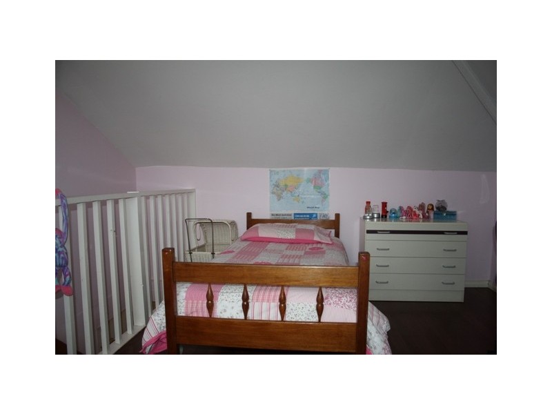 247 Third Street, Wonthella WA 6530