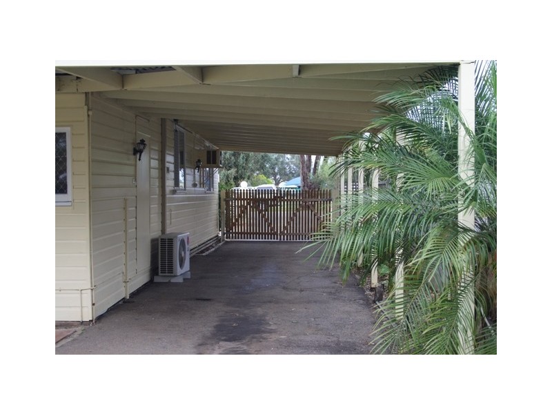 247 Third Street, Wonthella WA 6530