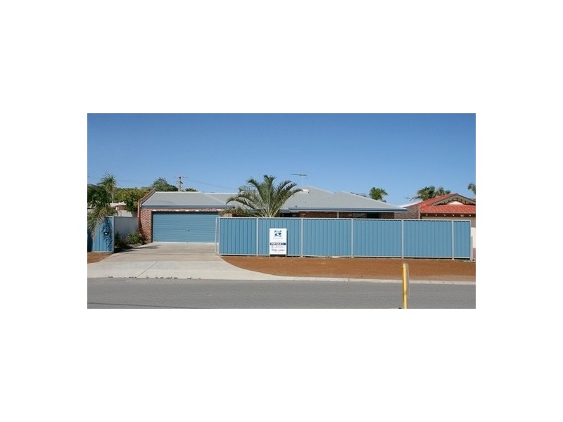 81 McAleer Drive, Mahomets Flats WA 6530