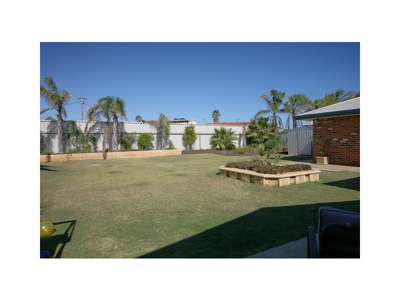 81 McAleer Drive, Mahomets Flats WA 6530