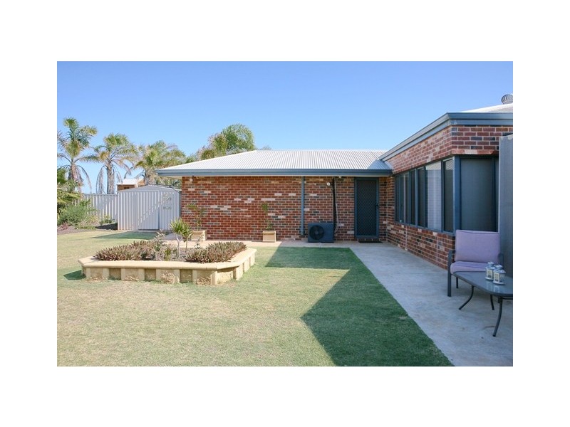 81 McAleer Drive, Mahomets Flats WA 6530