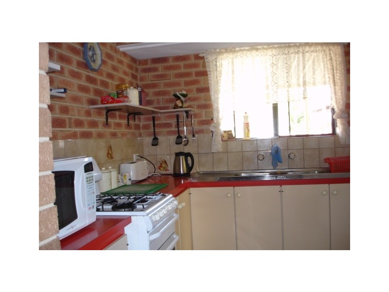 210 Chapman Valley Road, Waggrakine WA 6530