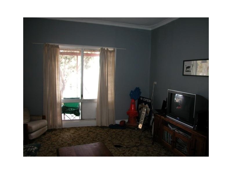 243 Third Street, Wonthella WA 6530