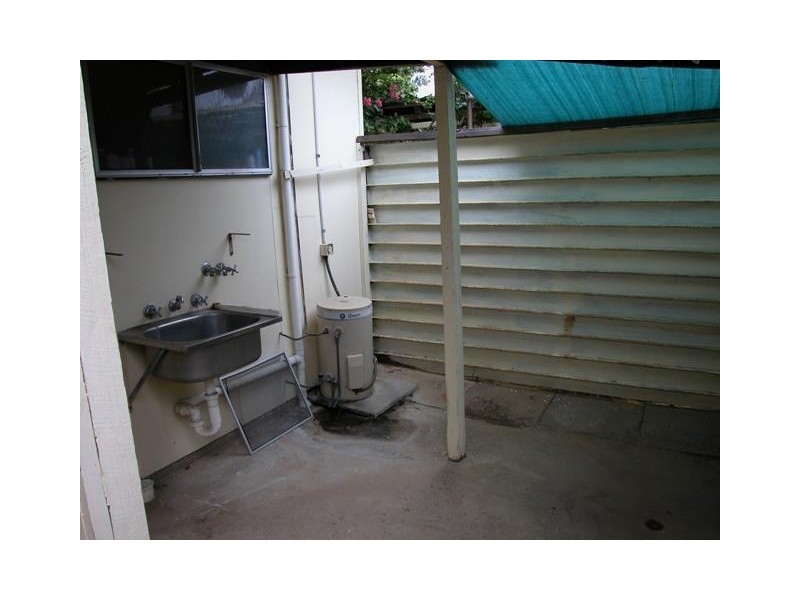 243 Third Street, Wonthella WA 6530