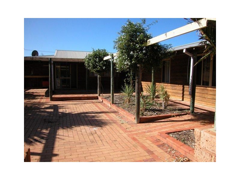 51 Eakins Crescent, Wandina WA 6530