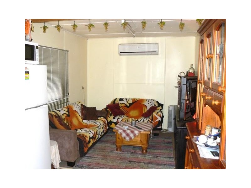 23 & 39 Second Avenue, Onslow WA 6710