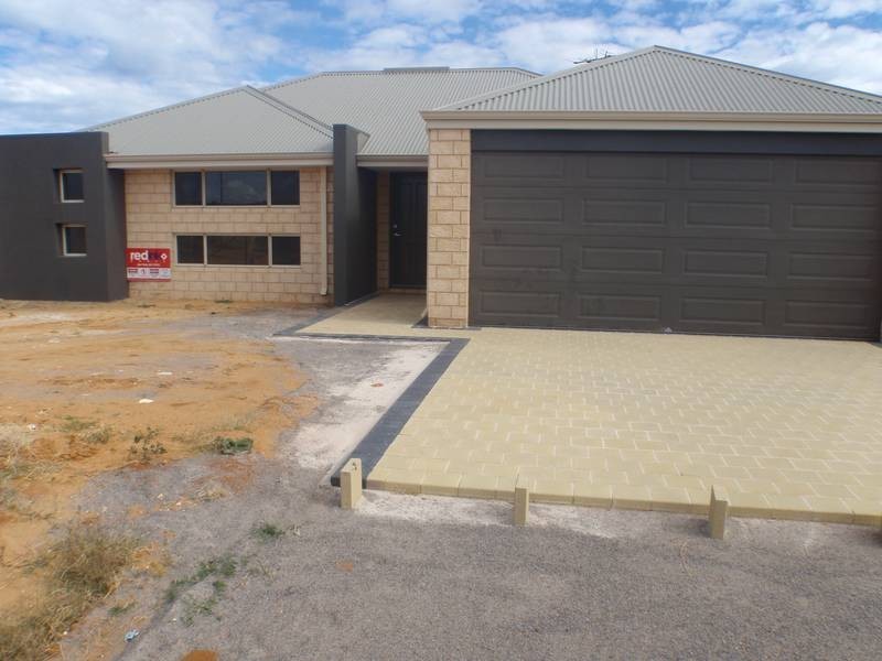 10 Rosa Park Boulevard, Webberton WA 6530