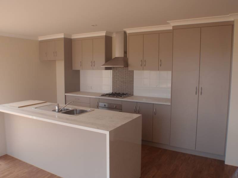 10 Rosa Park Boulevard, Webberton WA 6530