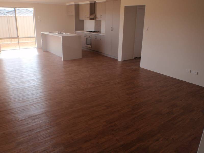 10 Rosa Park Boulevard, Webberton WA 6530