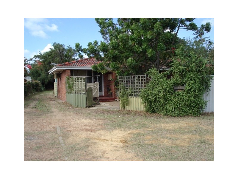 12 Beattie Road, Waggrakine WA 6530