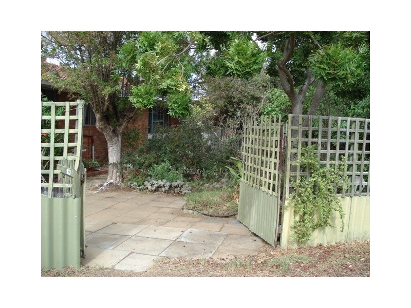 12 Beattie Road, Waggrakine WA 6530