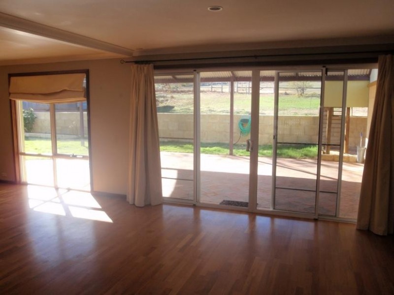 872 Chapman Road, Glenfield WA 6532