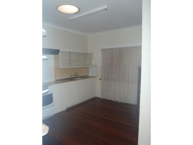 126 Fraser Street, Beachlands WA 6530