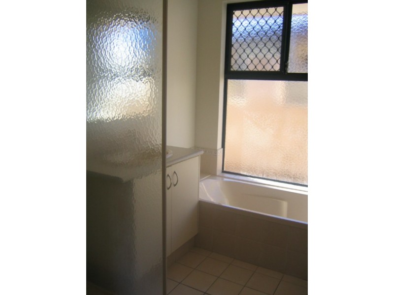 D/14 King Street, Wonthella WA 6530