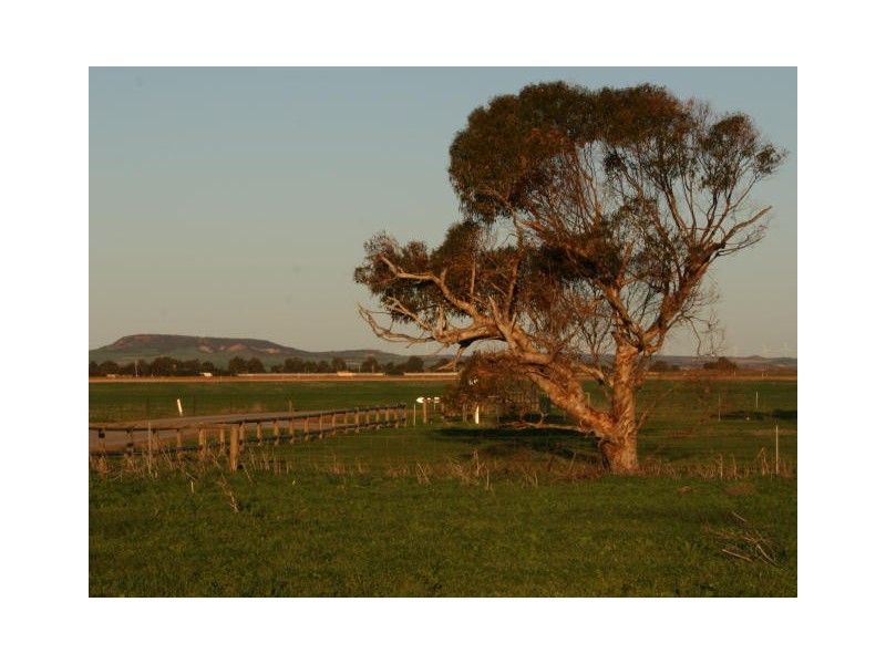 283 Sadler Way, Deepdale WA 6532