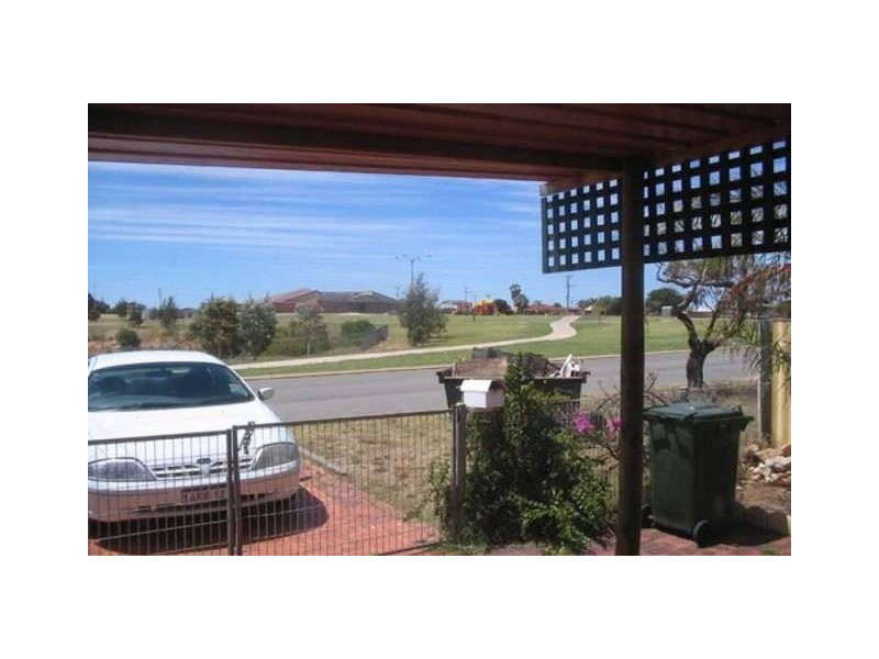 17 Diosma Street, Rangeway WA 6530