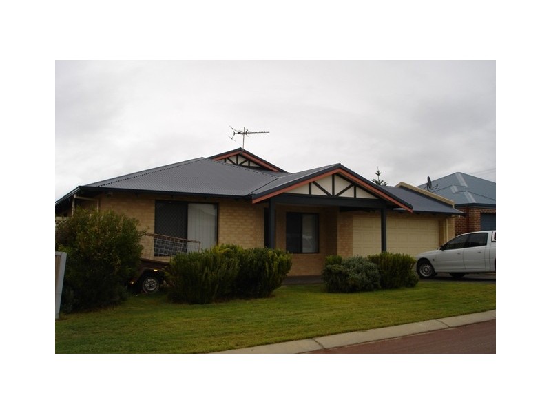 17 McGauran Lane, Beachlands WA 6530