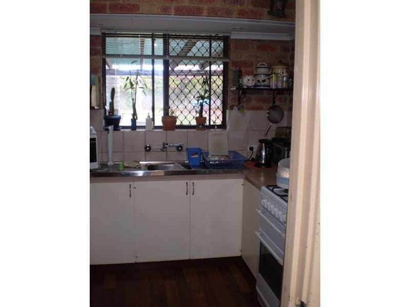 18 Wandoo Street, Rangeway WA 6530