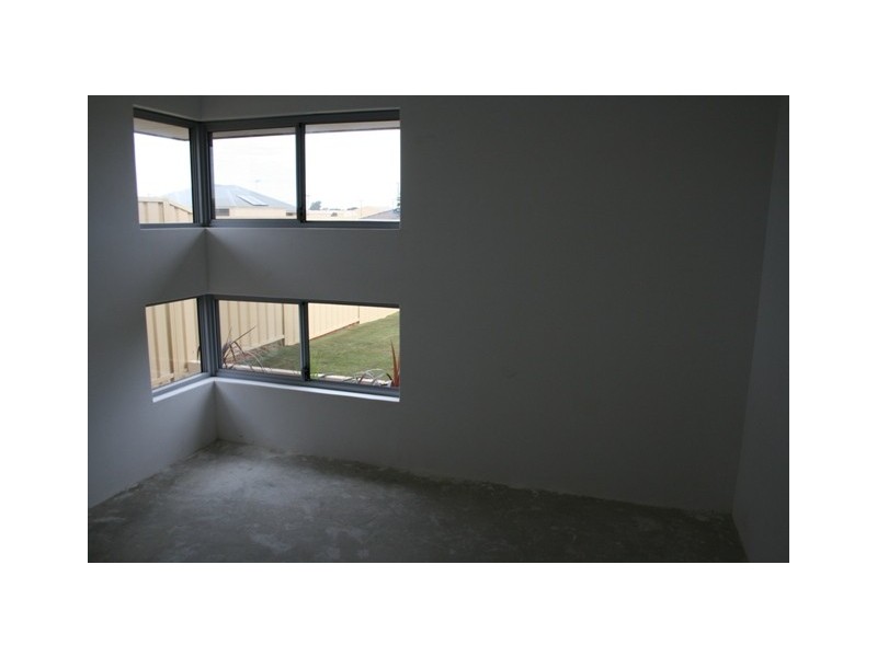 5 Rosa Park Boulevard, Webberton WA 6530